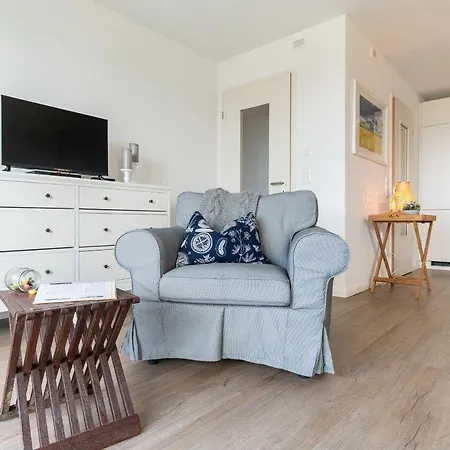 Haus-seeblick-in-bosau-wohnung-3 *